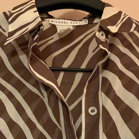 Michael Kors Tops - MICHAEL KORS SZ 6 BLOUSE.ANIMAL PRINT. New